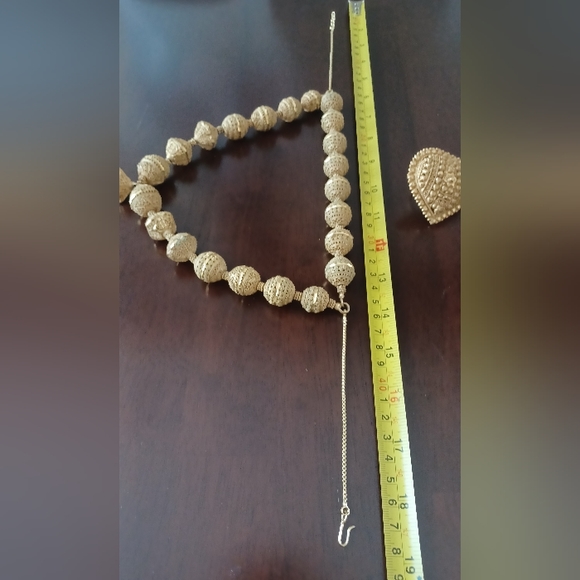 Gold Filigree Double Strand Vintage Etched Ball Necklace with ring set - Picture 8 of 11